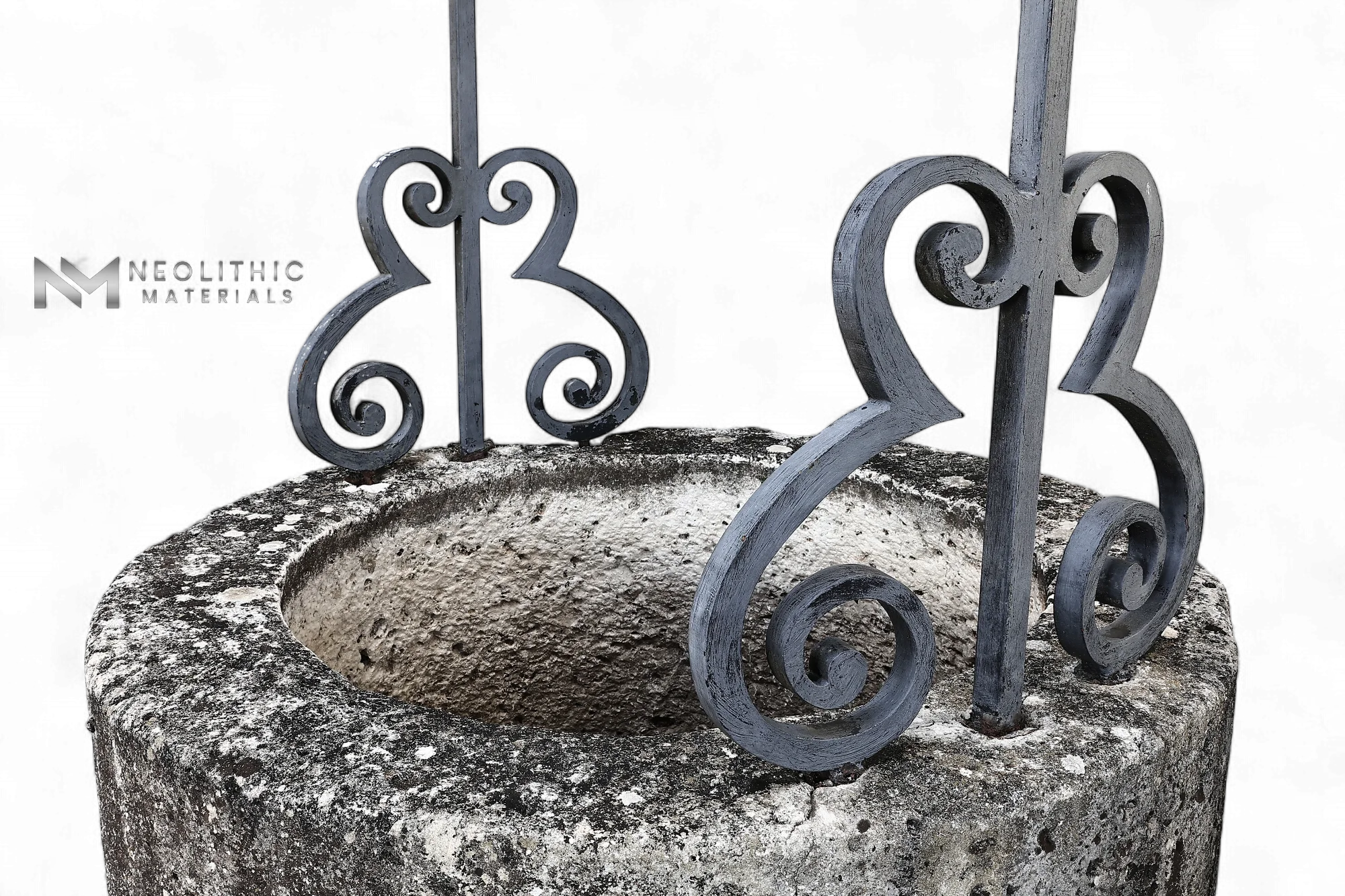 Antique French Round Well Head with Iron Piece - Image 4